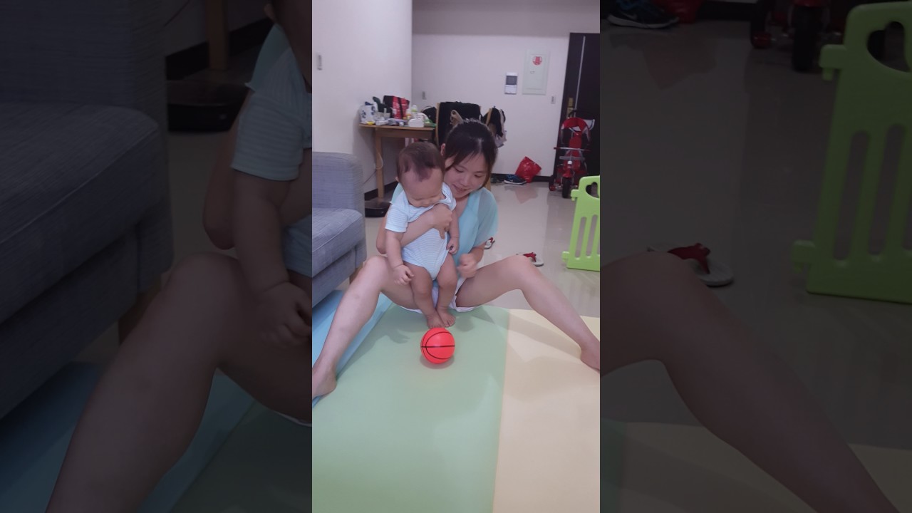 1Y0M7D 學踢球笑嘻嘻