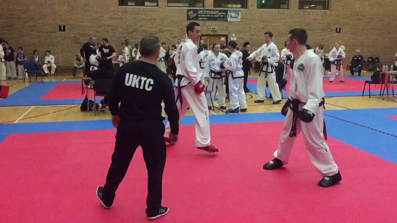 UKTC Taekwondo 3rd degree black belt Sparring Final Wishaw Sept 2016