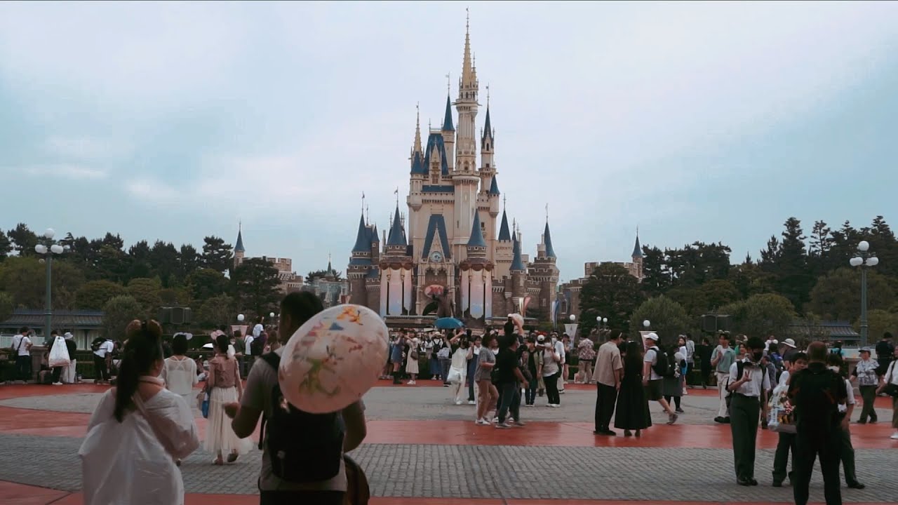 JAPAN THEME PARK | TRAVEL VIDEO | SONY A6000 35 mm