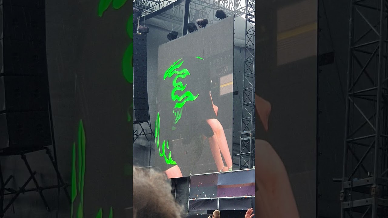 Billie Eilish - Bury A Friend + Goodbye  (Live Pukkelpop 2019)