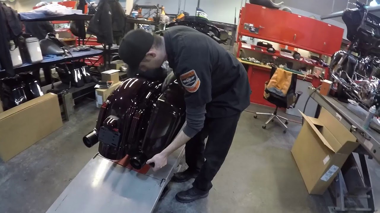 Sound Harley-Davidson - 2019 FLHXSE CVO Street Glide PDI Process