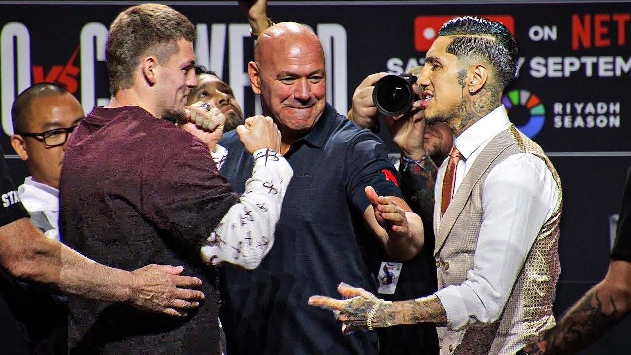 FIRED UP Fernando Vargas Jr. STEPS to Callum Walsh in HEATED Face Off