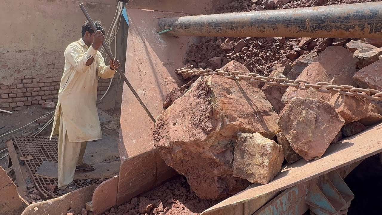 Massive Hopper Jam! Giant Rock Stuck in Crusher &ndash; Full 20 Min Action 💥 #stonecrusher 