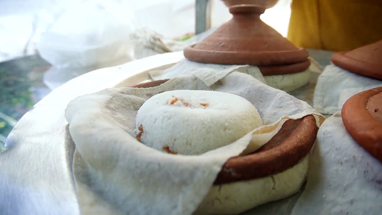ငချိပ် မုန့်ပေါင်း ၊ဆန်မုန့်ပေါင်း။ 🇲🇲 Making Traditional Burmese steamed snacks – Steamed Rice Cake