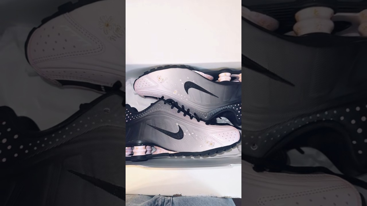 Nike shox sakura r4 #nikeshox #sakura #r4 #swag