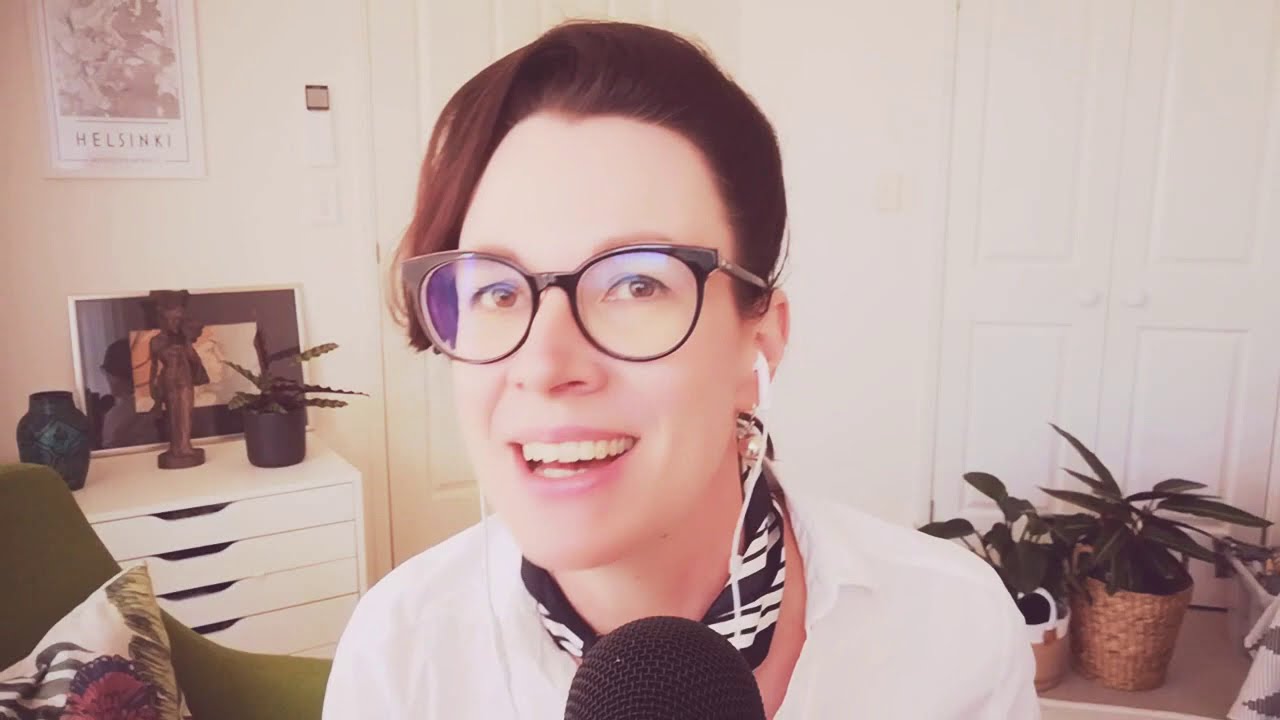 ASMR SUOMI / part 2 / Lentoemäntä tarjoilee juotavaa ja asmr:ää