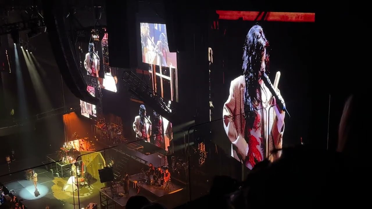 Cazzu - Que disparen [MOVISTAR ARENA 14/9/2025] [4K]