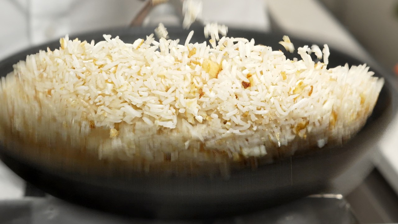 Egg Fried Rice – Perfect Wok-Hei at Home (No Wok Needed)