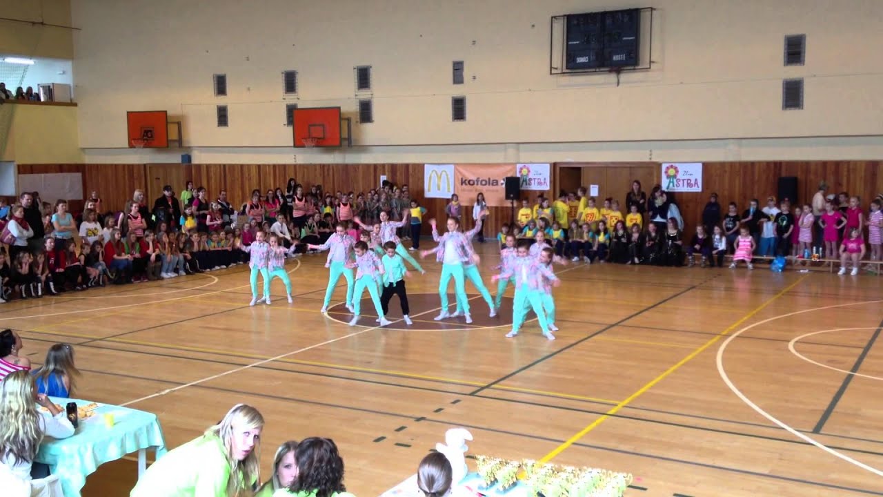 Sneaker Brno - děti - soutěž TanceR Cup Zlín 2013
