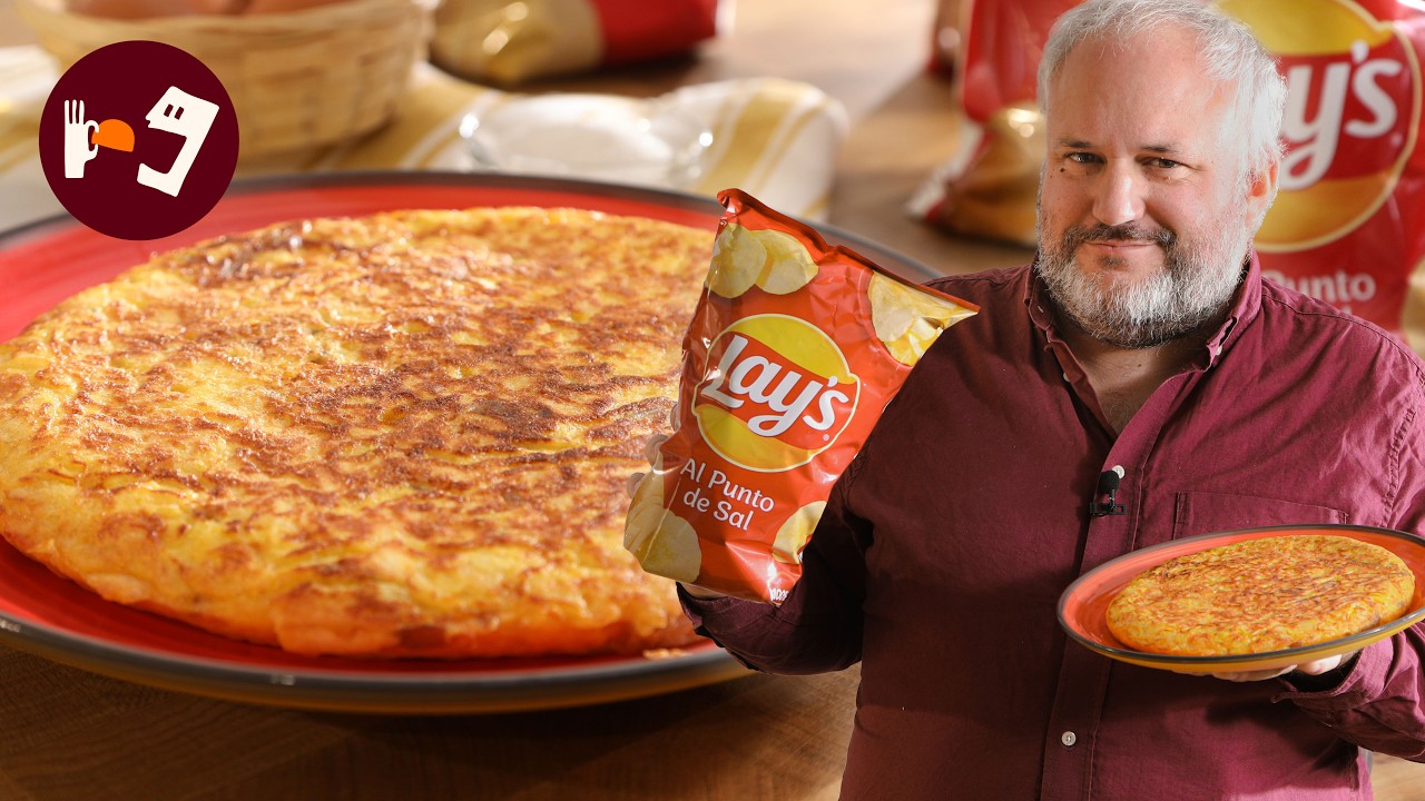 Cómo hacer la MEJOR TORTILLA de PATATAS de bolsa: la RECETA INFALIBLE de LAY'S en menos de 15 MINS