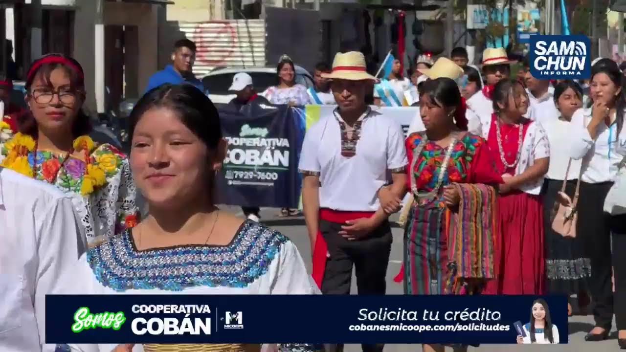 Desfile de Independencia en Cobán