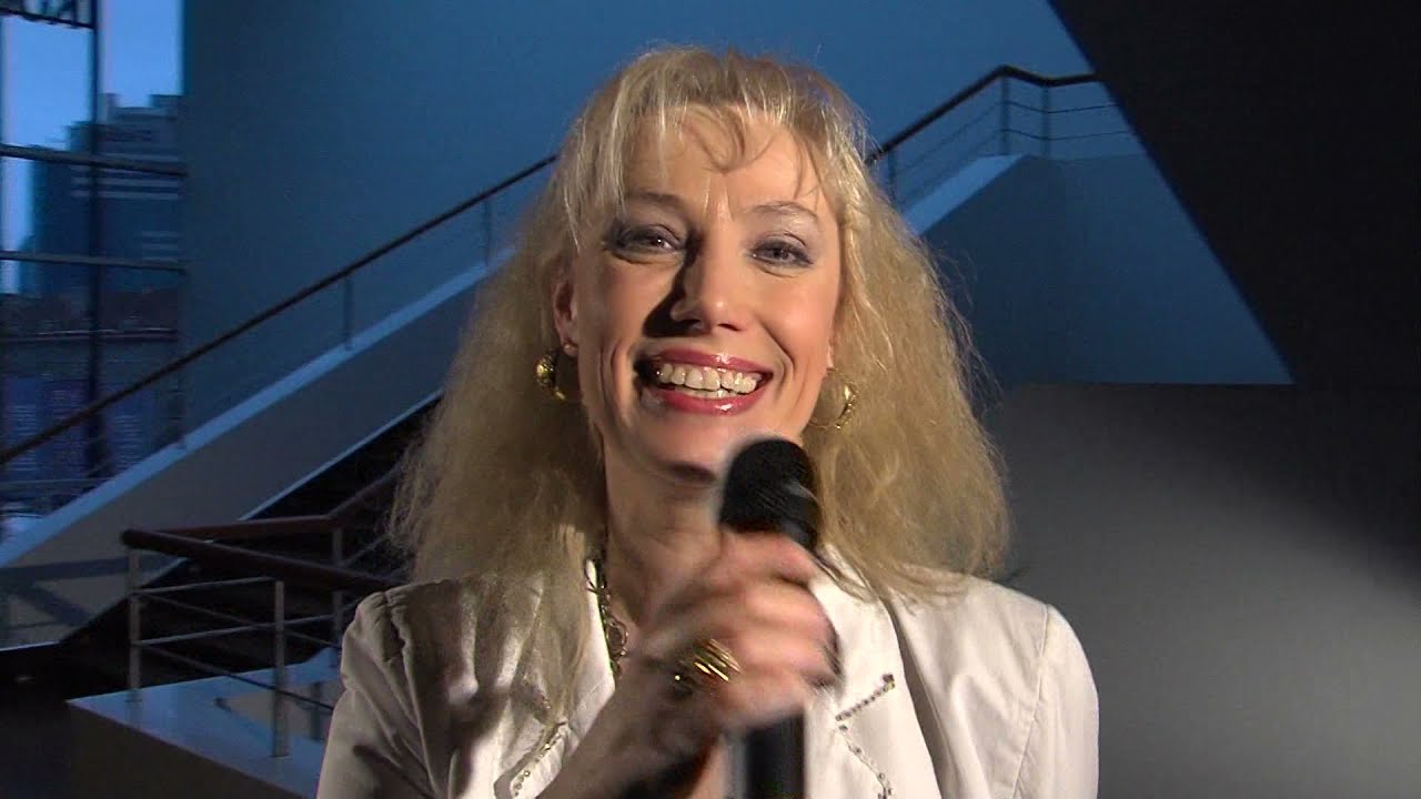 Siiri  Känd  - Hommik käes
