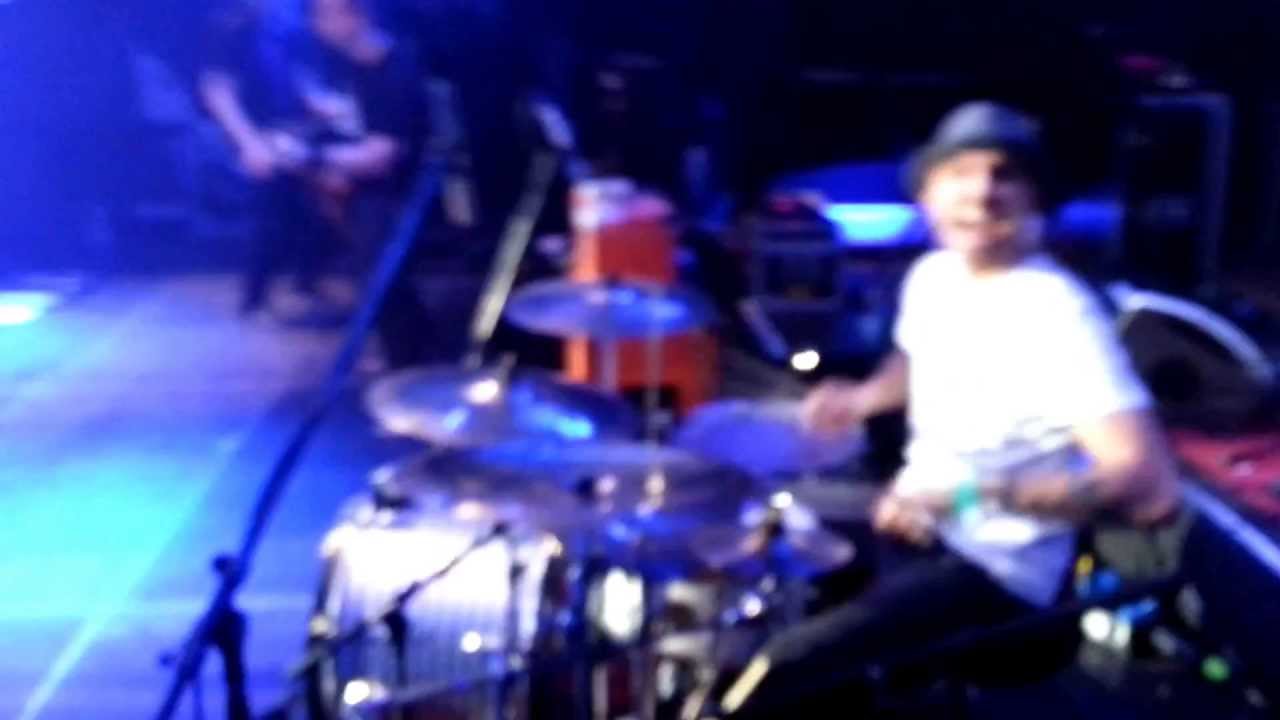 DISCOBALLS live - Queen of Your Soul - Tipsport Arena 20.04.2013 - SKA P support