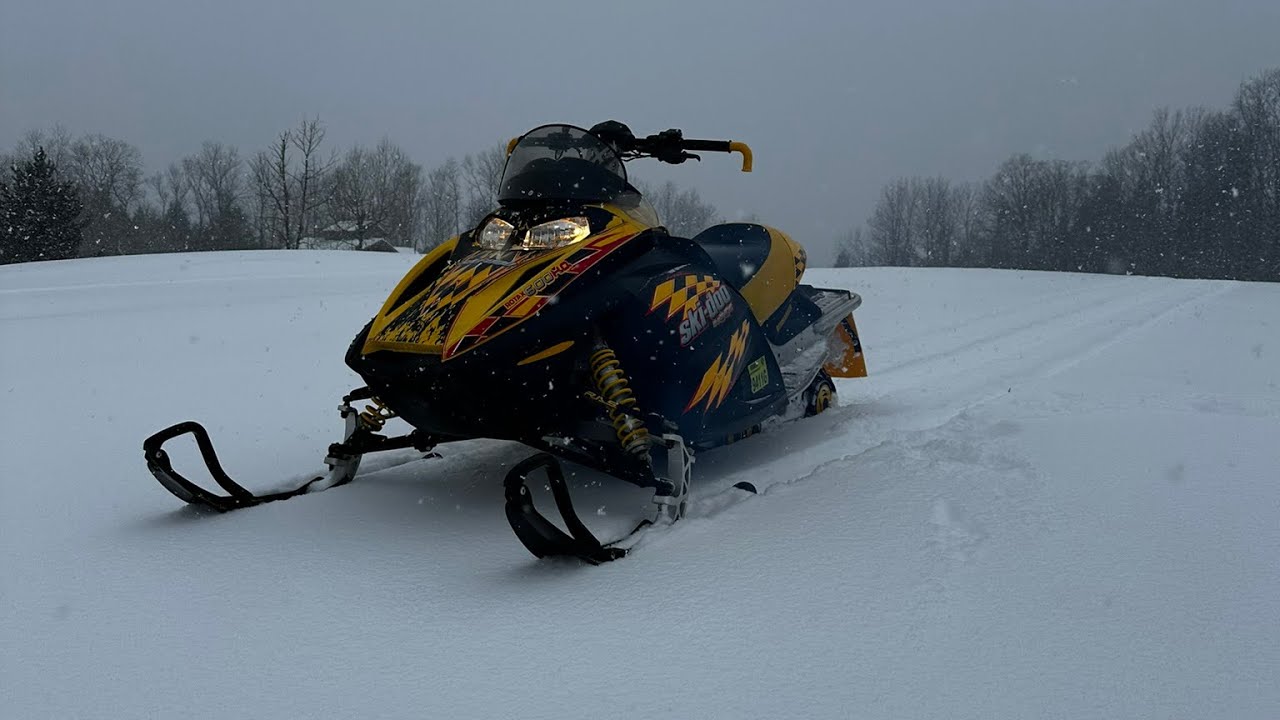 Cleaning RAVE valves on ski doo