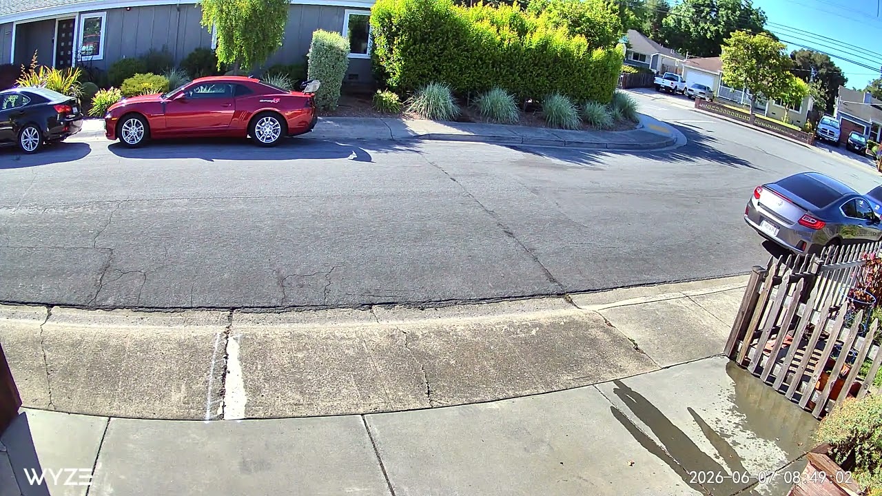 Stop sign runner 2026-06-07 on Spring Street right Redwood City 