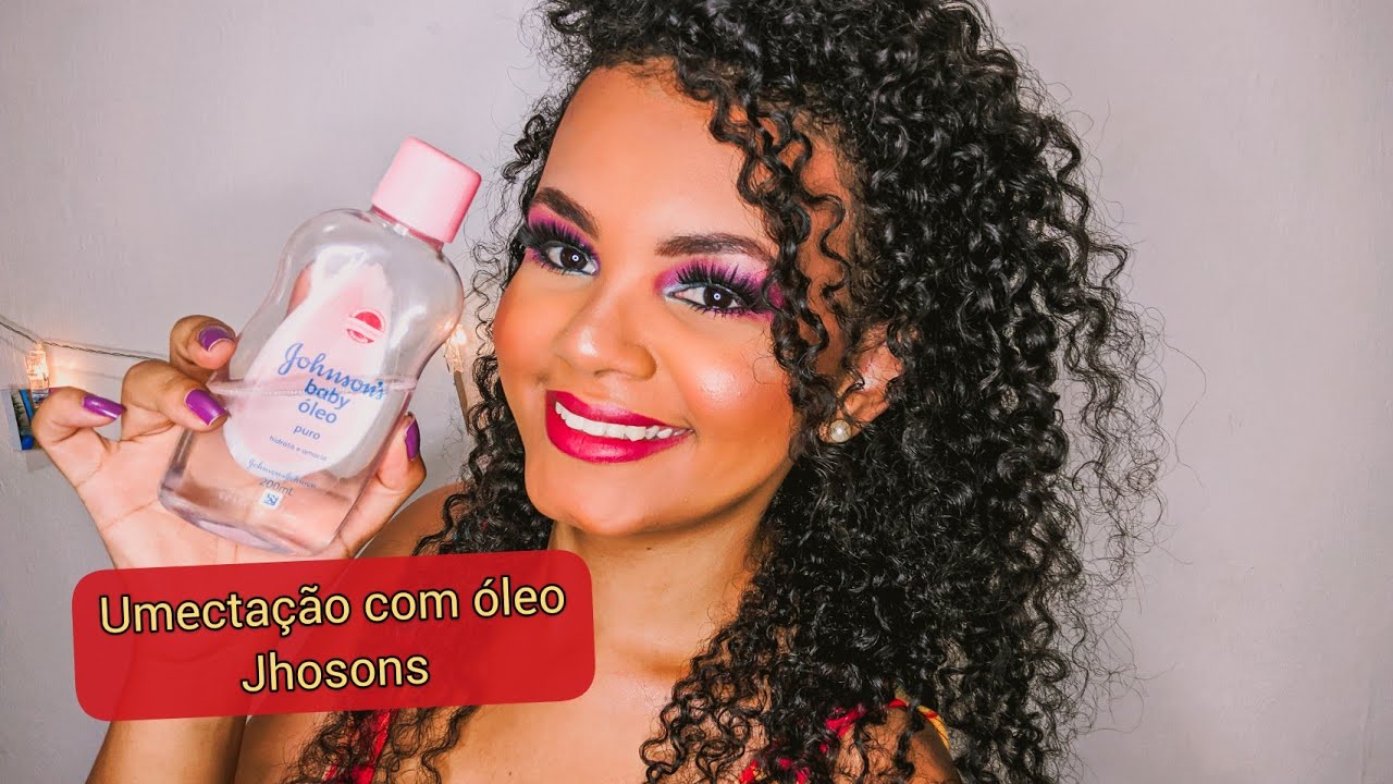 Umectação com óleo de bebê jhosons