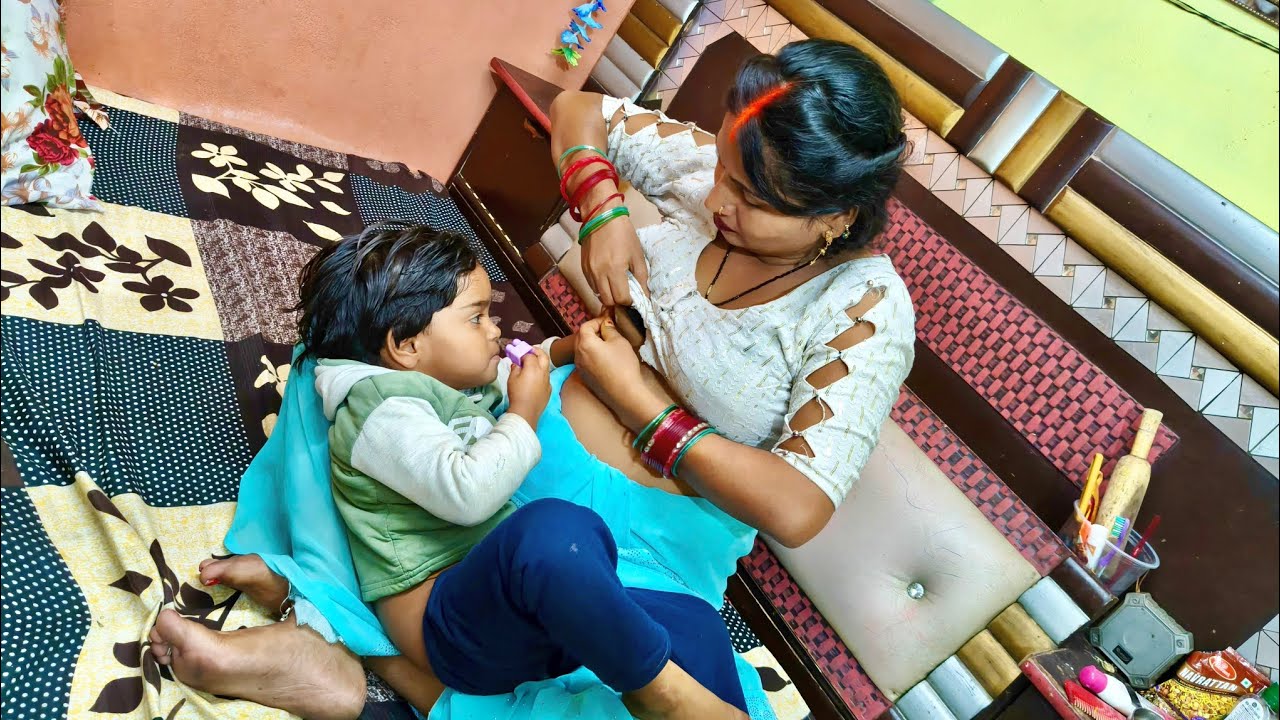 दूध पीना छोड़ दो तुम बड़े हो गए | Desi Bhabhi Baby Feeding Vlog | #Desi_Bhabhi_2026 #viralvideo 