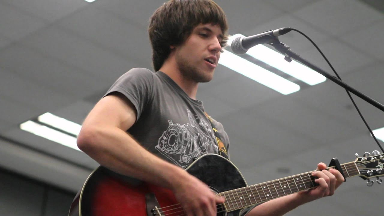 Ardie Collins - Chase the Stratosphere LIVE at Vidcon Open Mic