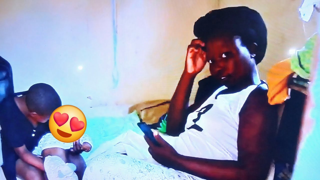 BREAKING NEWS @DeeMwango  EXPOSED WHO'S BABY IS THIS
