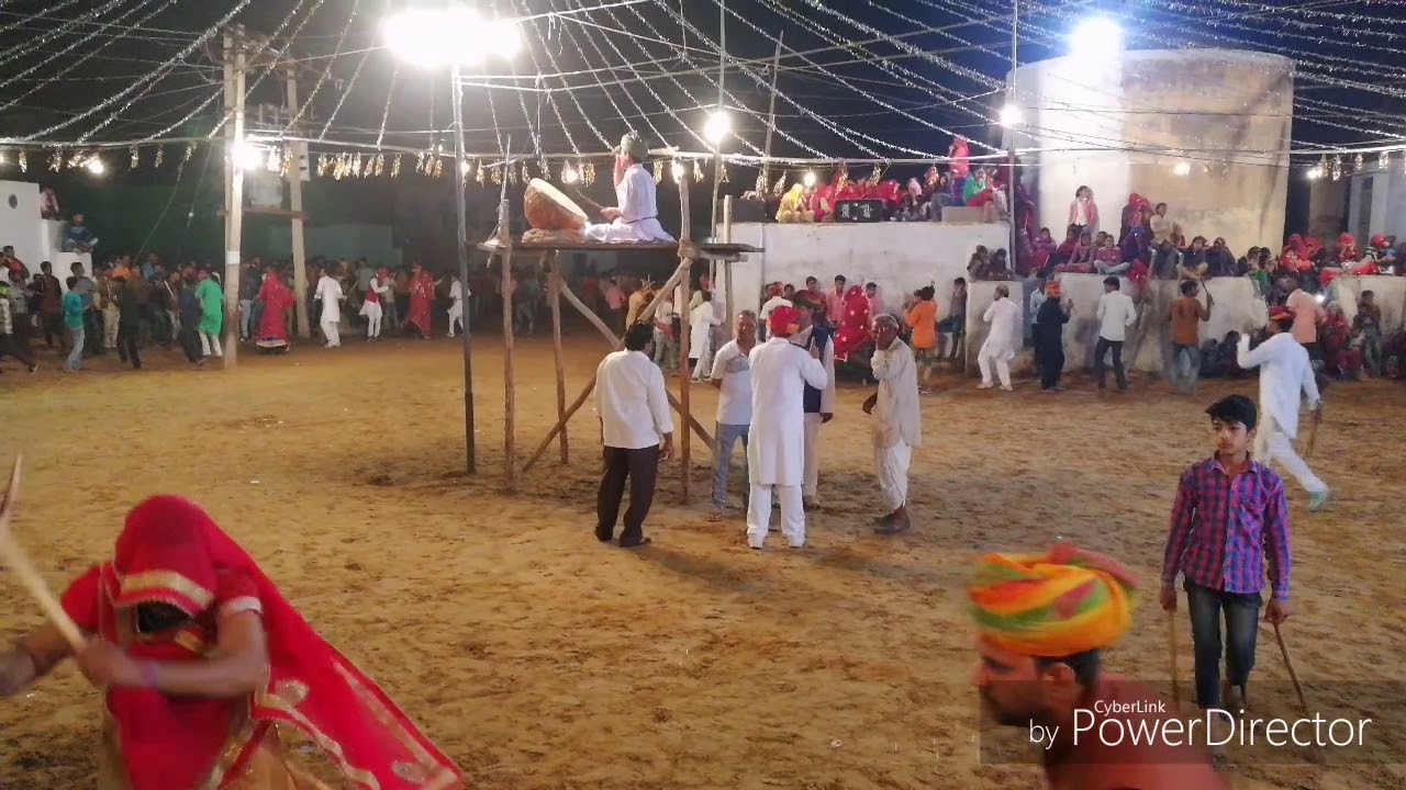 Rajsthani holi dandiya