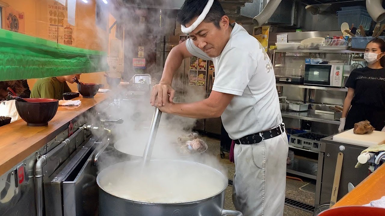 神回【家系総本山直系の貴重映像】末廣家のラーメン作り職人技【ramen】