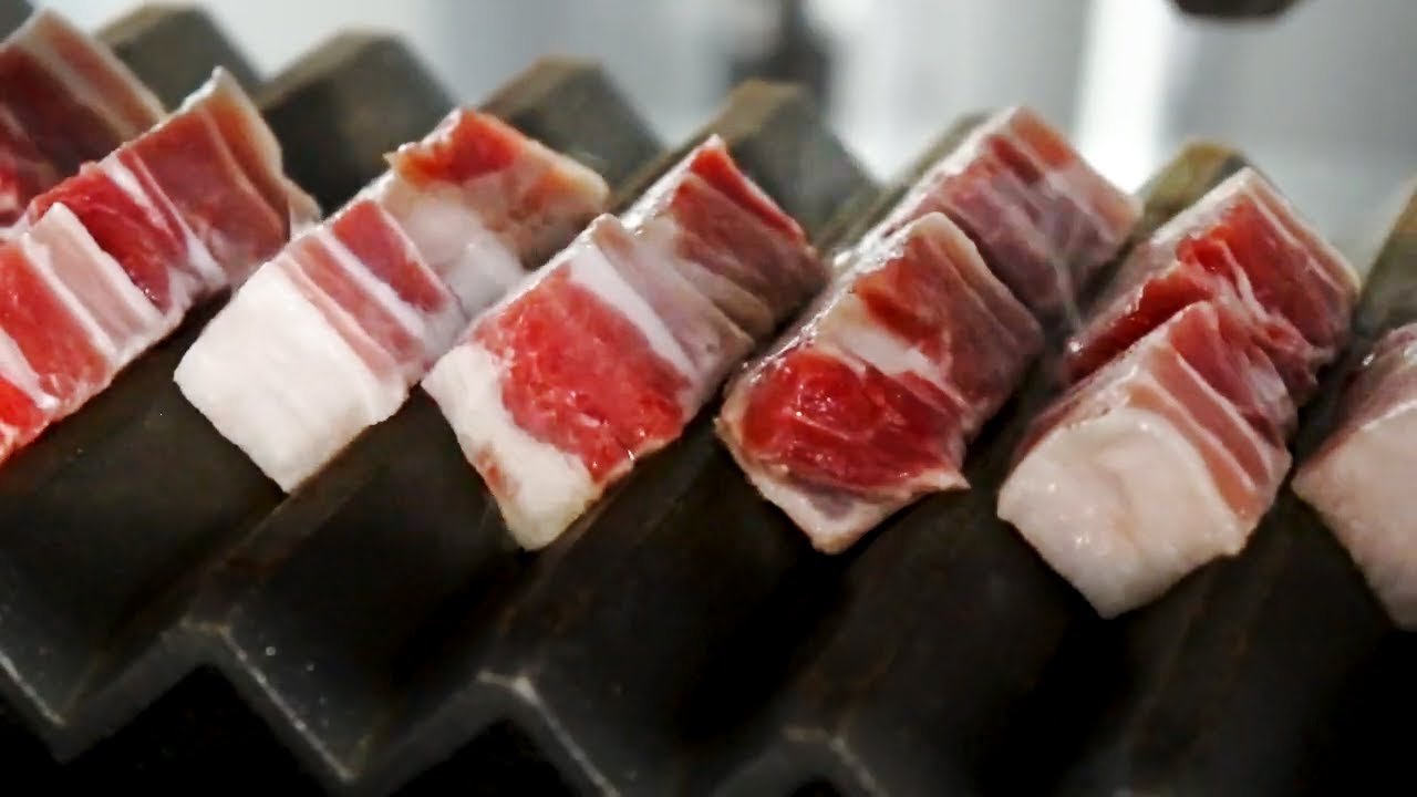 The Most Popular Korean Pork Dish | Samgyeopsal | Korean Street Food