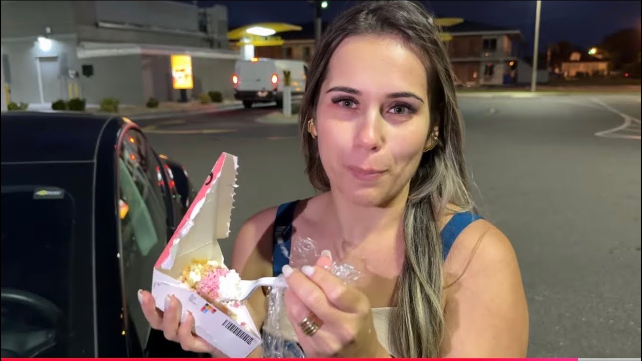 EXPERIMENTANDO O LANCHE DO BURGUER KING NOS EUA COM UM AMIGO ESPECIAL