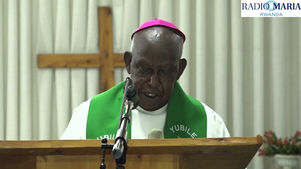 UBUTUMWA BW'UMUVUGIZI W'UMURYANGO WA BIBILIYA MU RWANDA.  BWASOMWE NA Mgr Sereveliyani NZAKAMWITA