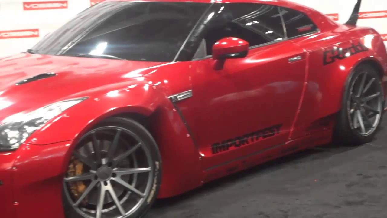 Beautiful Nissan GTR WIth TONS Of Exterior Mods