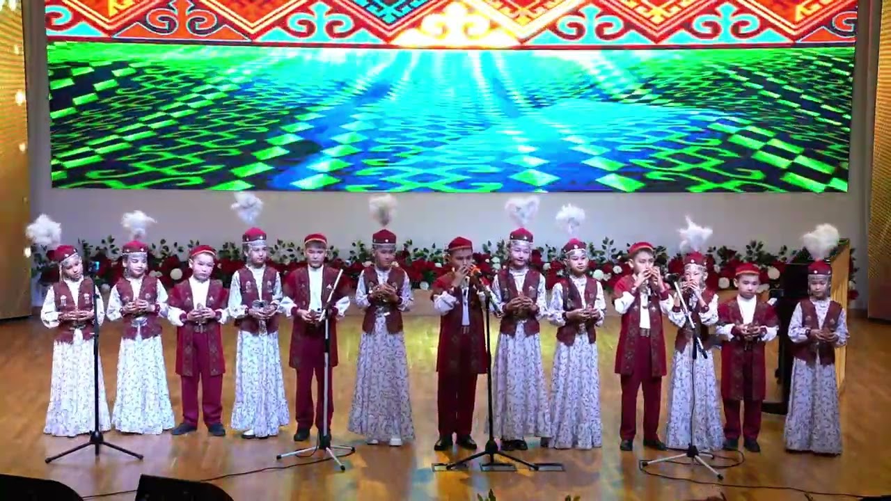 10  62 мектеп лицей   Қазақ халық әндерінен попурри
