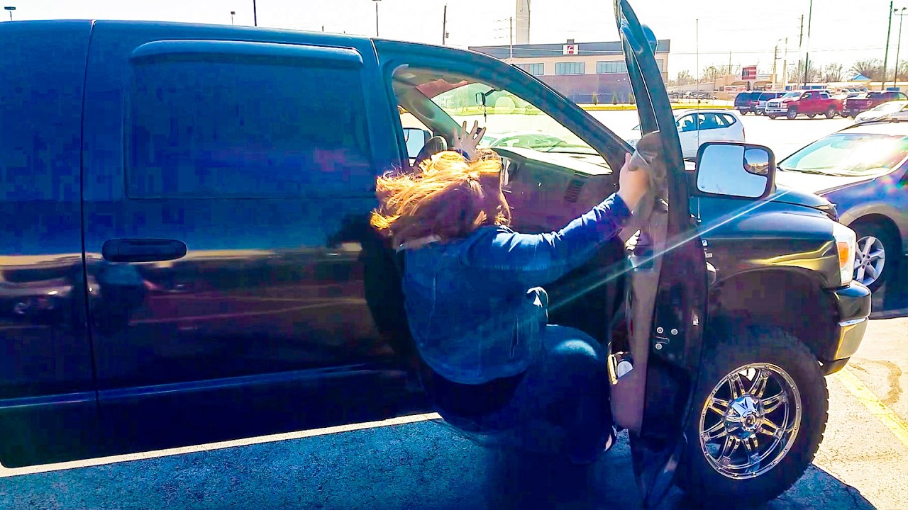 Who Are the Worst Drivers? Women or Men?