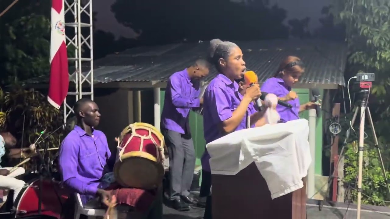 SUENA LA TROMPETA LA IGLESIA VA DE VIAJE - CORO PENTECOSTAL