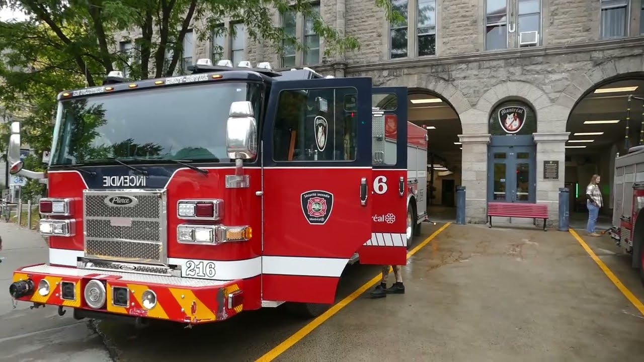 Montreal FD Engine 216 responds Le pompier 216 des pompiers de Montr&eacute;al r&eacute;pond