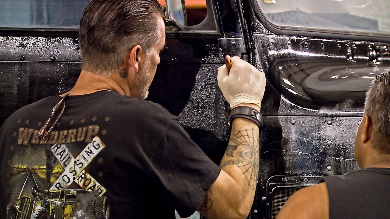 Watch A Major Paintjob Mistake Become Inspiration For A Great Look | Vegas Rat Rods