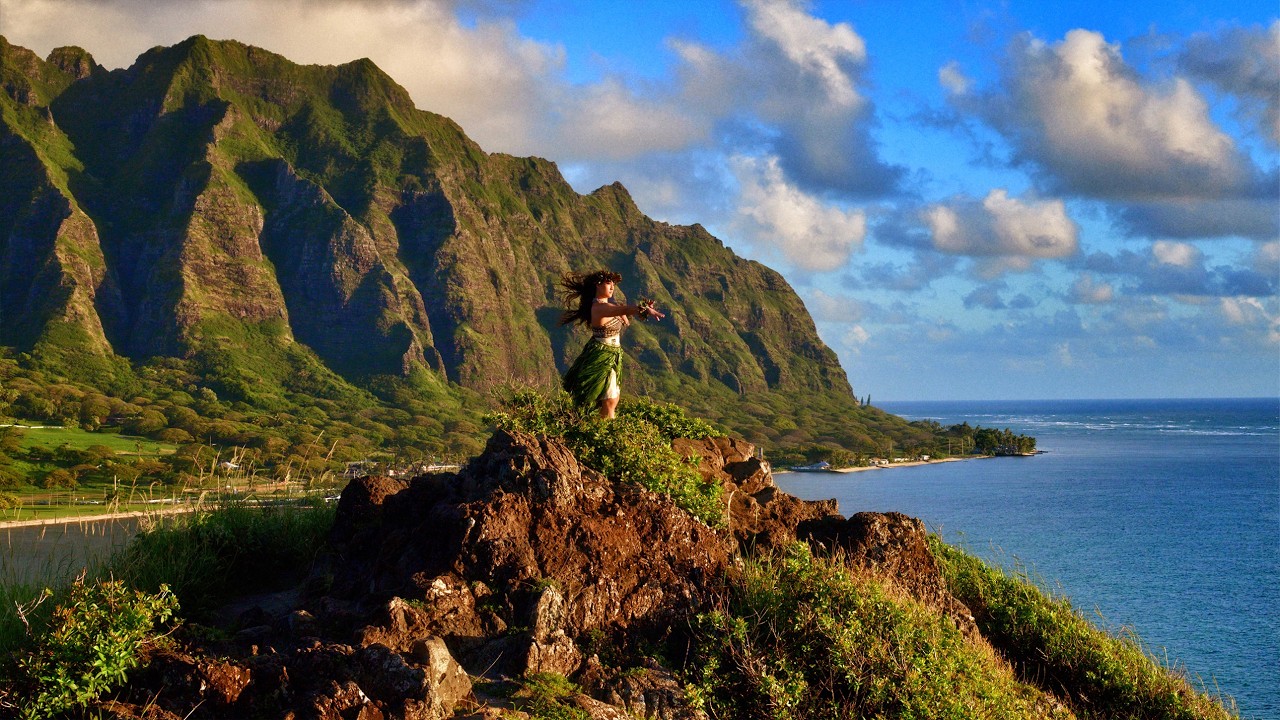MOANA in Real Life! 🌺🌴🌊 - Inspire 3 -  Hawaii Fly by with DJI