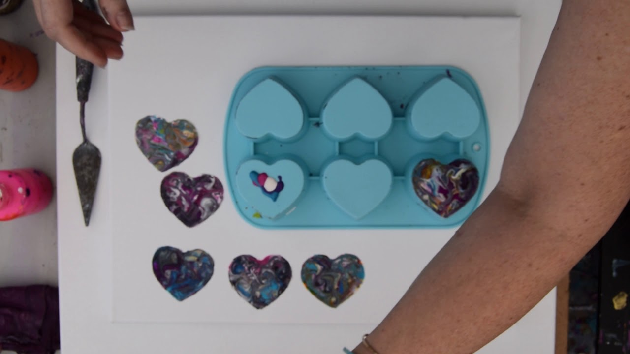 #2469- Creating Fluid Acrylic Heart 