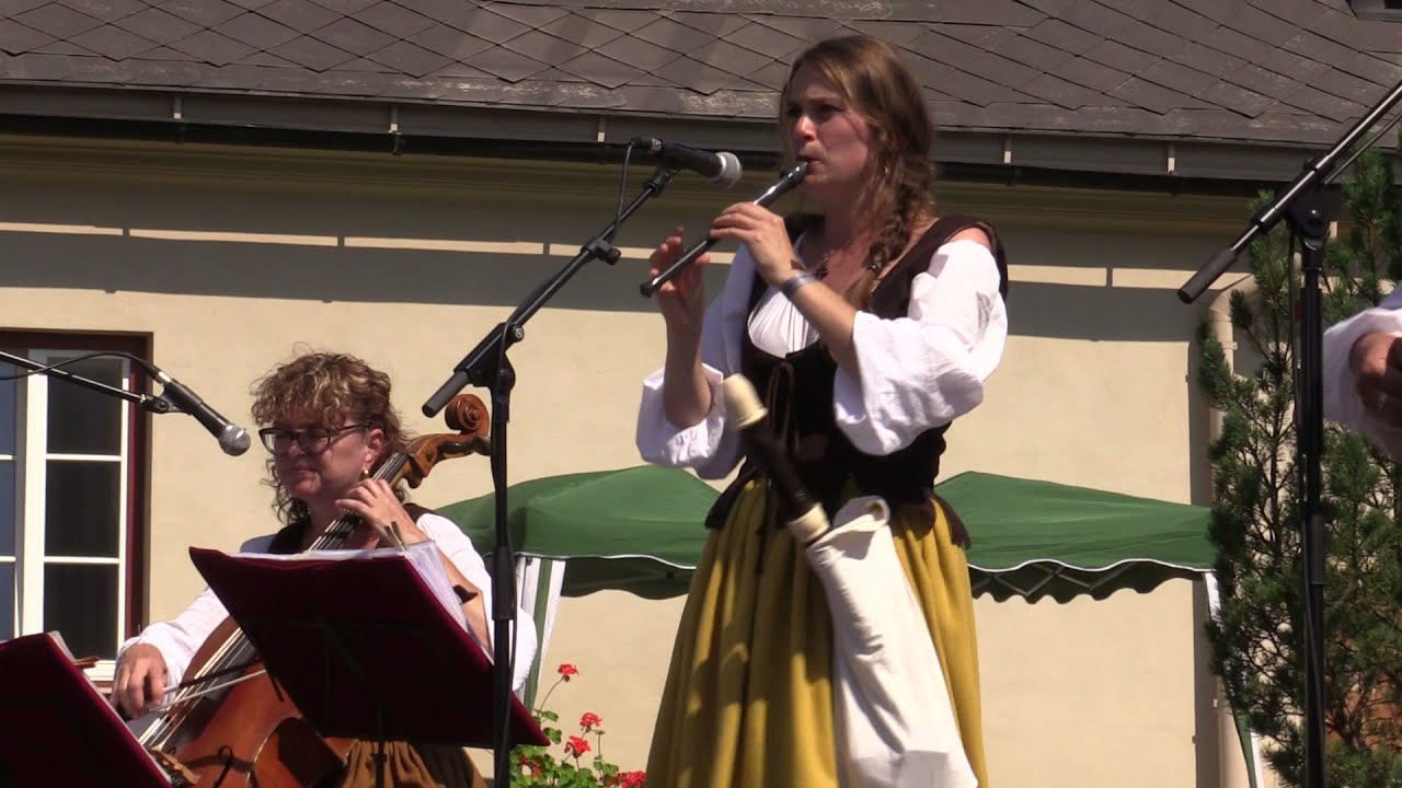 ŠUMPERK-FOLKLORNÍ ODPOLEDNE: Kapela Rabušša z Přerova (2.)