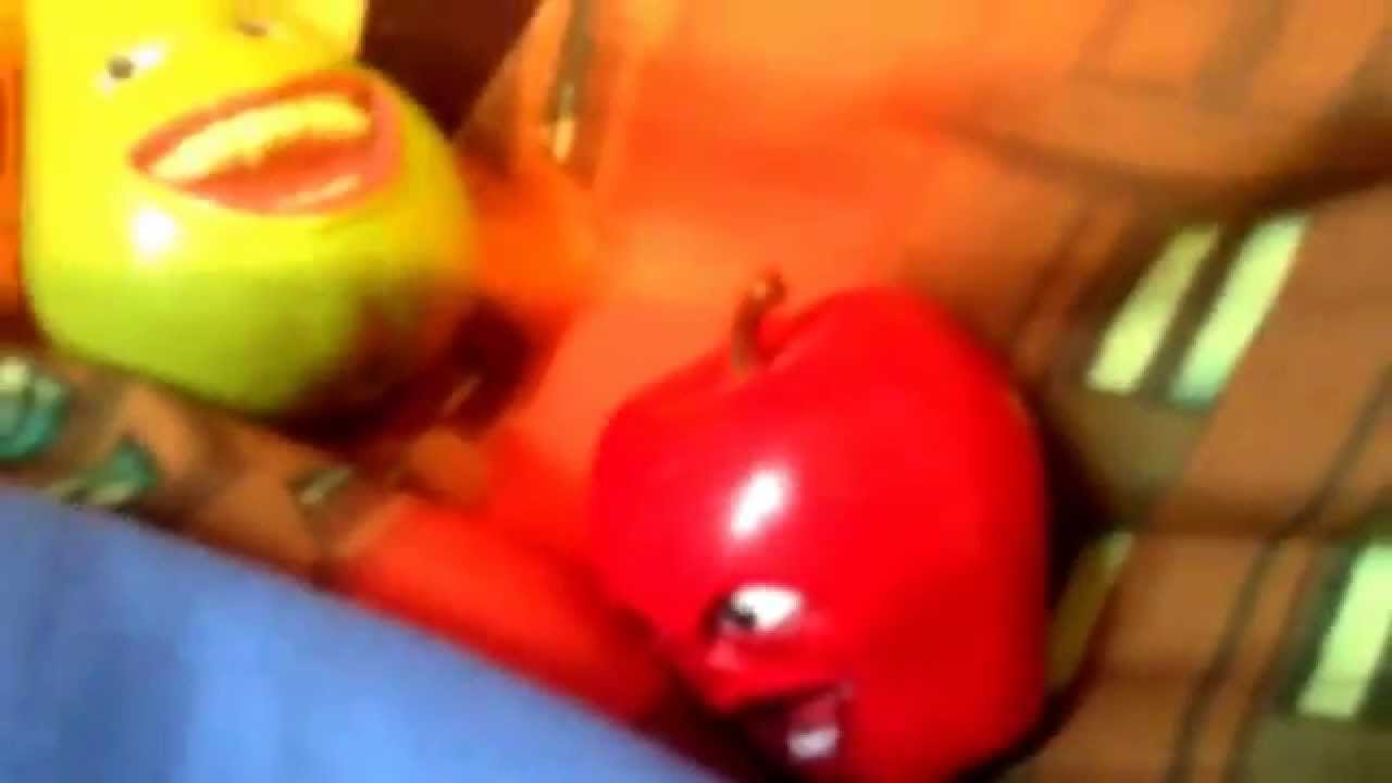 Annoying orange: Meet the boov