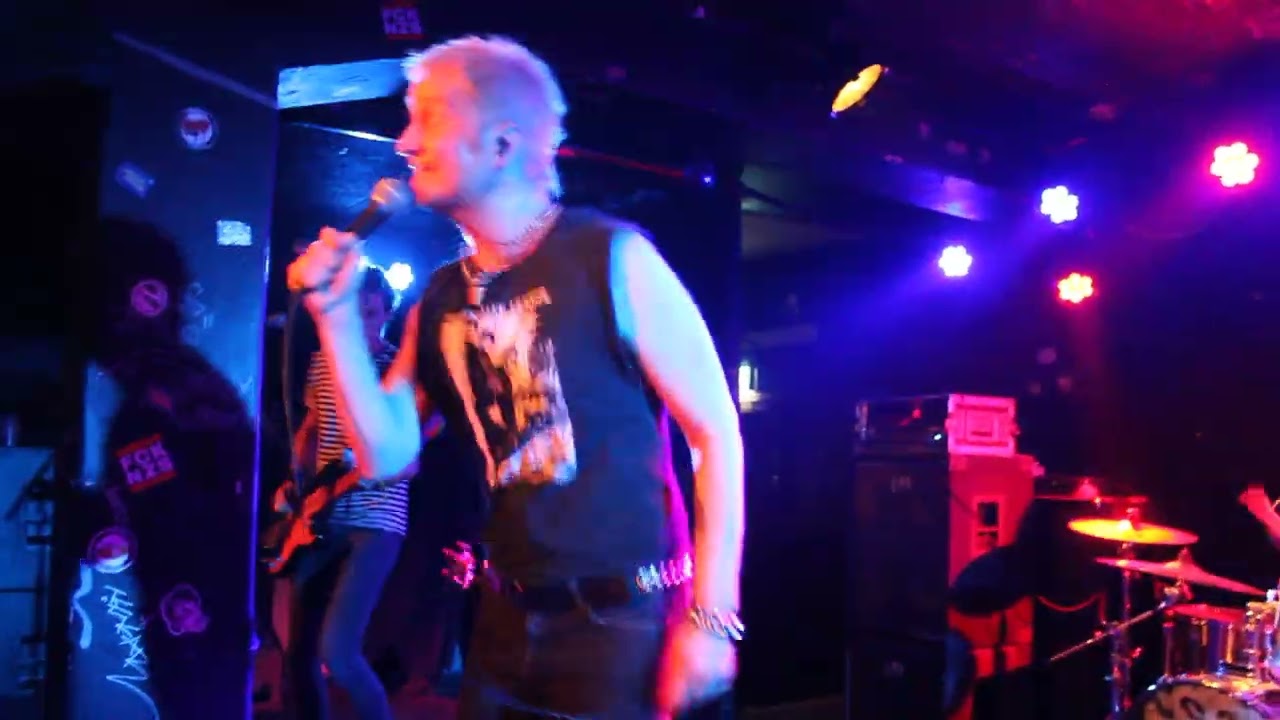 Nasty Rumours -  She´s Mental (27.01.2023 Sedel Luzern Switzerland)