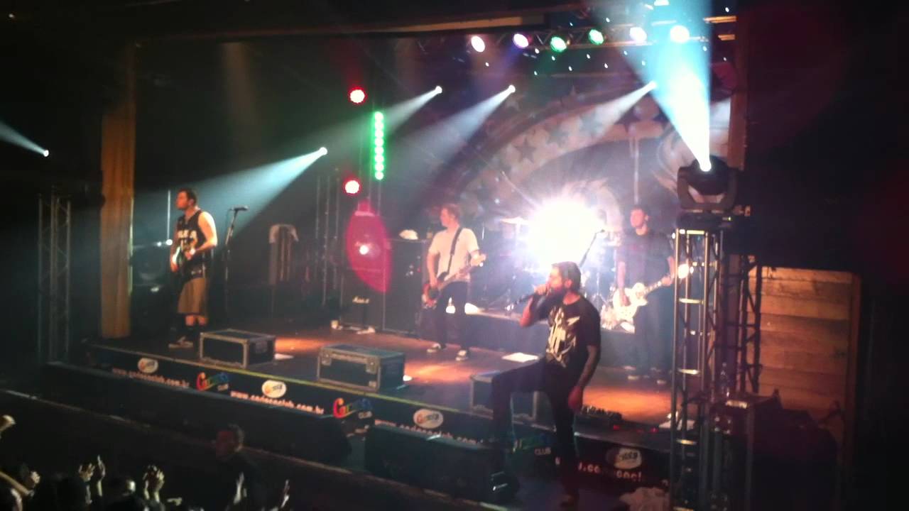 A Day To Remember - The Downfall Of Us All (Sao Paulo - Brazil - Jun/09/2011)