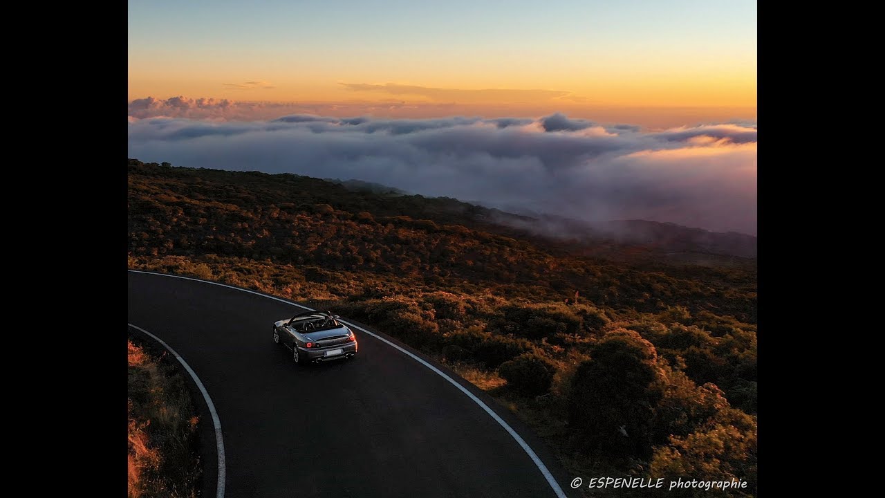 Honda S2000 au-dessus des nuages à La Réunion (974)- Maïdo – 4K - DJI MAVIC 2 PRO