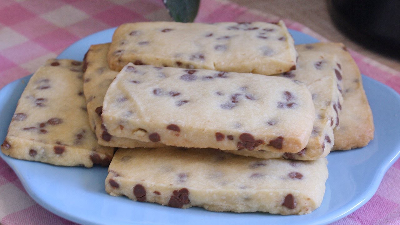 Easy Chocolate Chip Shortbread Cookies Recipe
