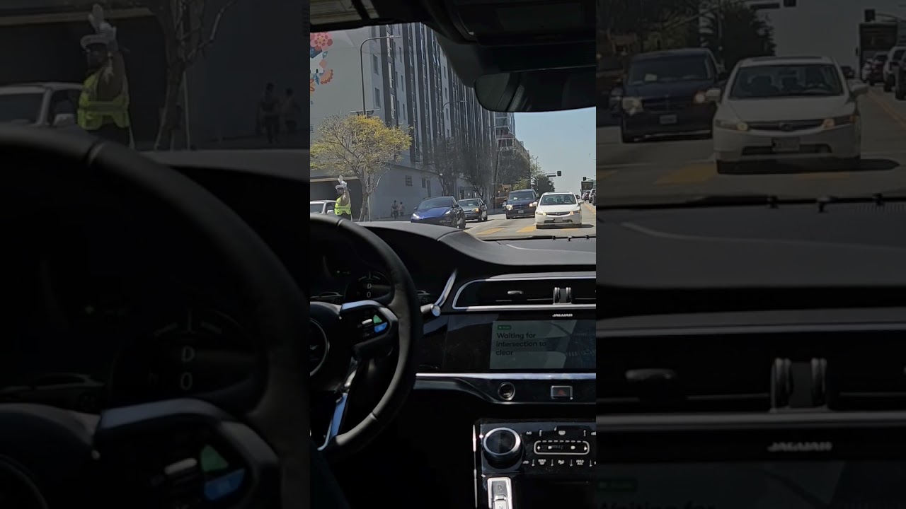 Driverless Car vs Cop! (Waymo)