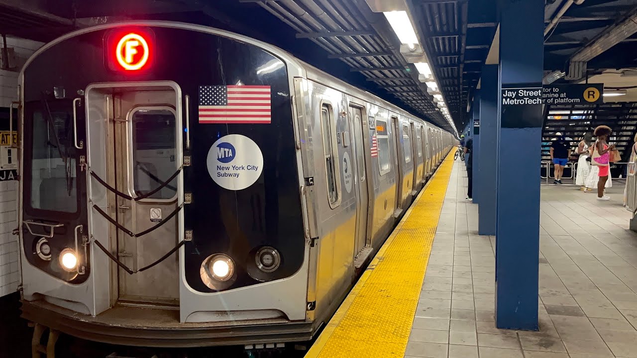 NYC Subway: R179 (F) Train Action