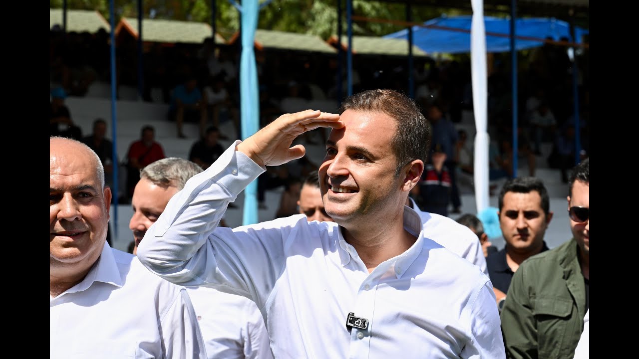 Karesi'de Kurtdereli Mehmet Pehlivan Yağlı Güreşleri coşkuyla başladı BALIKESİR