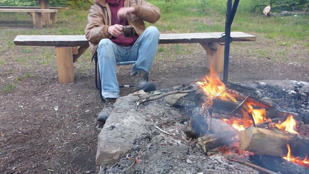 Schlaflos am Lagerfeuer - Outdoor