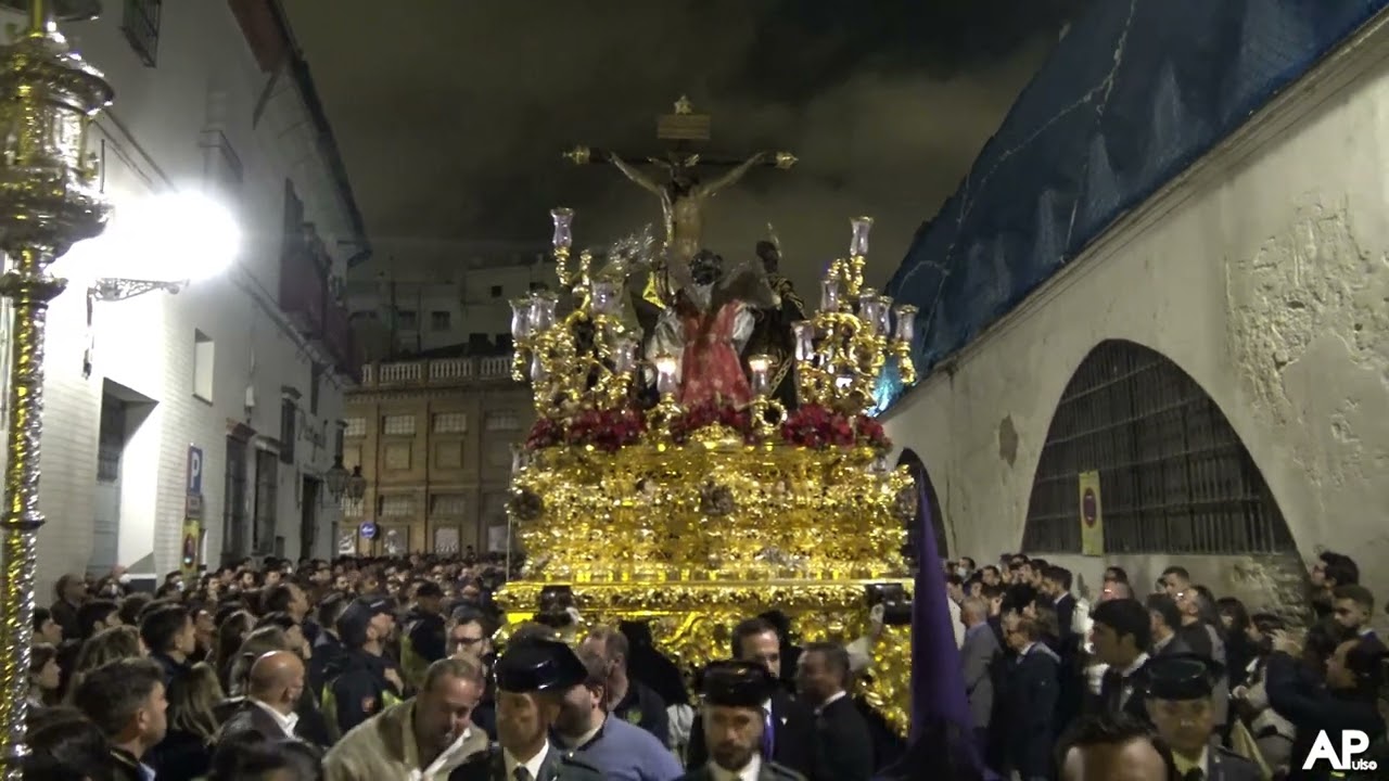 Entrada del misterio de las Aguas con Rosario de Cádiz 2022 | Semana Santa Sevilla