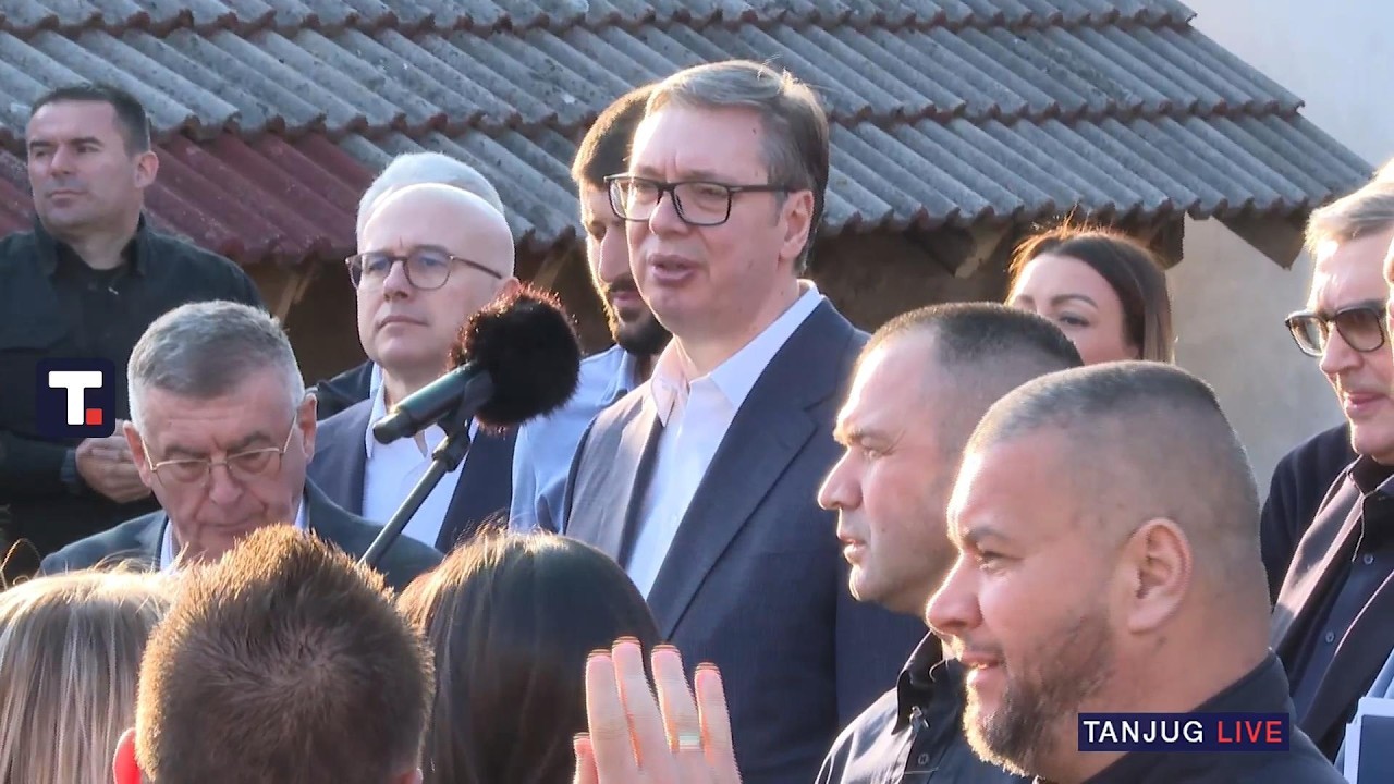 Predsednik Vučić u obilasku seoskog domaćinstva u Lučanima