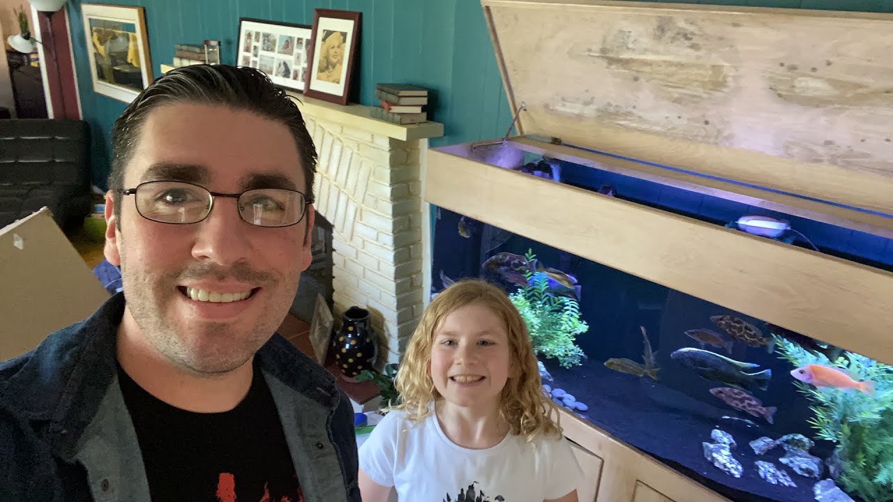 Live at Ben Ochart’s! All of his tanks and fish...at least what’s left of them!