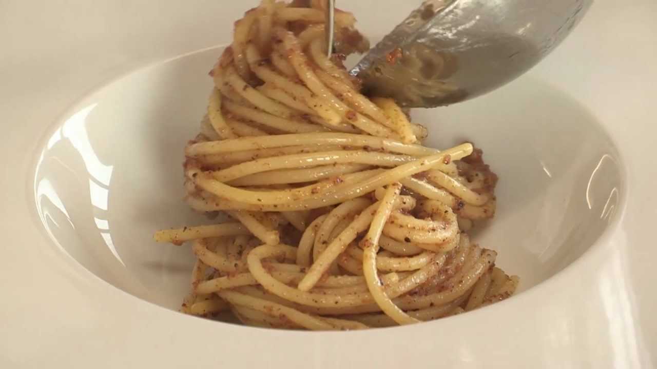 SPAGHETTI AGGRAPPATI - Video Ricetta - Grigio Chef